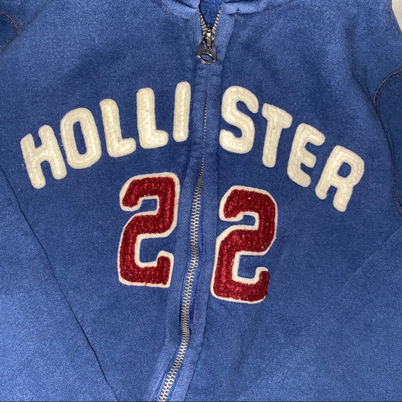 Men’s Hollister 22 Hoodie - Picture 2 of 5